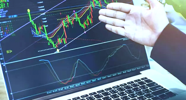 Analyzing Forex Charts and Technical Indicators: A Comprehensive Guide for Traders